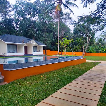 Fragrant Nature Backwater Resort & Ayurveda Spa Kollam Luaran gambar