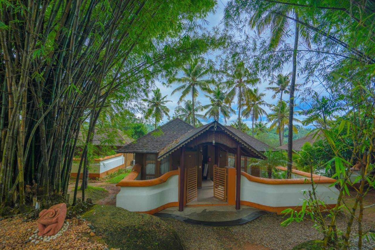 Fragrant Nature Backwater Resort & Ayurveda Spa Kollam Luaran gambar