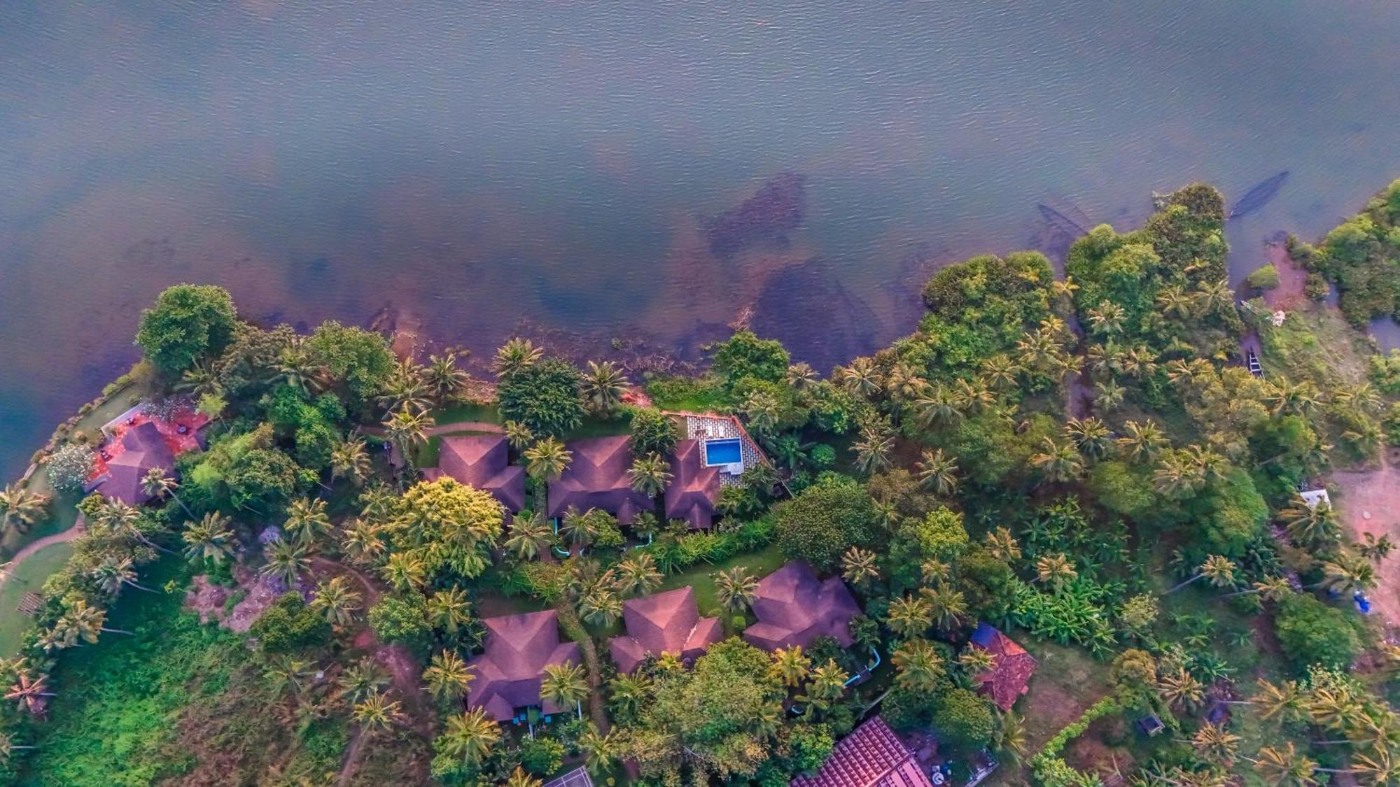 Fragrant Nature Backwater Resort & Ayurveda Spa Kollam Luaran gambar