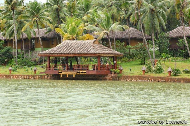 Fragrant Nature Backwater Resort & Ayurveda Spa Kollam Luaran gambar